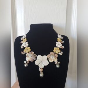 Mother Of Pearl Flower Necklace